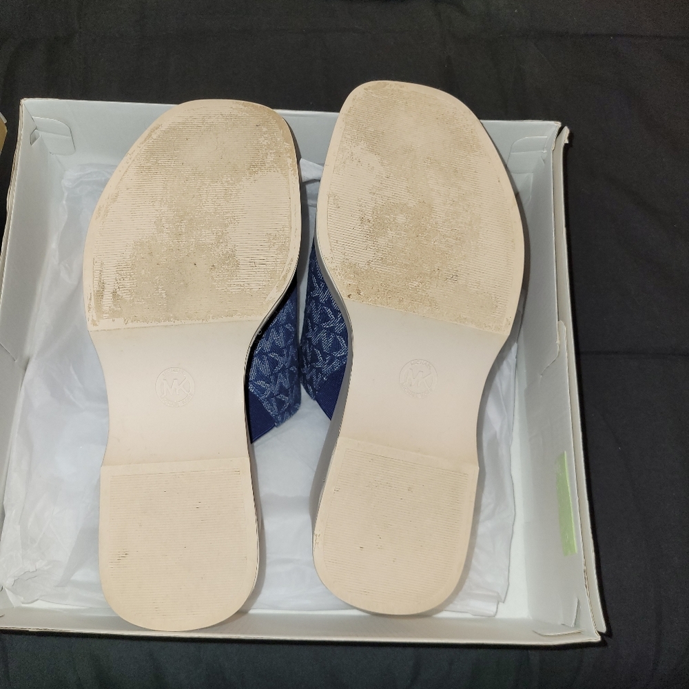 Shoes - Picture 9 of 12